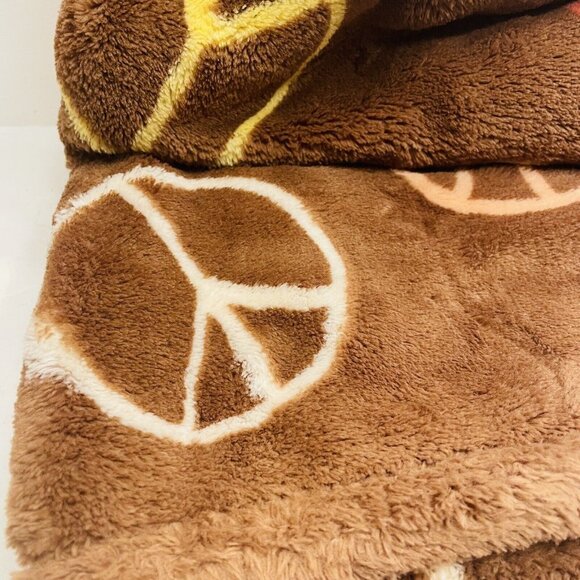 Baby Thro Decorative Throw Blanket 30x40 Inches Peace Symbols Brown Blanket NEW - Picture 3 of 6